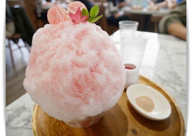 消暑一下「Lindaogebia 你家隔壁」來吃可愛的刨冰 ♡