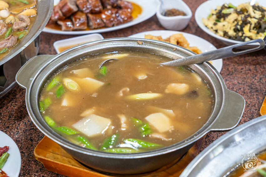 台中市西屯區大祥海鮮燒鵝餐廳 | 秋天就要吃螃蟹!台中老饕就愛吃這間~