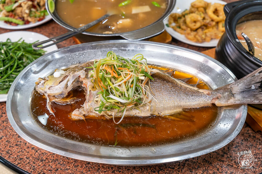 台中市西屯區大祥海鮮燒鵝餐廳 | 秋天就要吃螃蟹!台中老饕就愛吃這間~