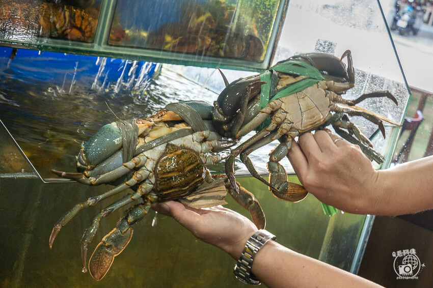 台中市西屯區大祥海鮮燒鵝餐廳 | 秋天就要吃螃蟹!台中老饕就愛吃這間~