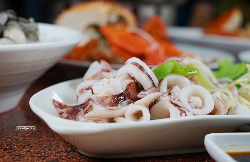 螃蟹控必收！！台中少見365天都有現撈活蟹料理，還有上百道熱炒任你點，聚餐來這準沒錯！！