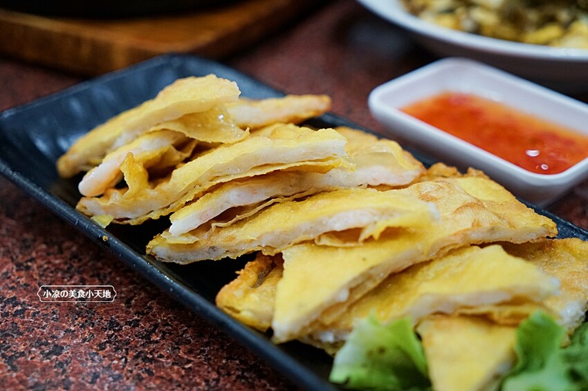 一年四季都能吃到活蟹料理！招牌燒鵝、潮汕砂鍋粥、各式熱炒通通有，聚餐就來這！！