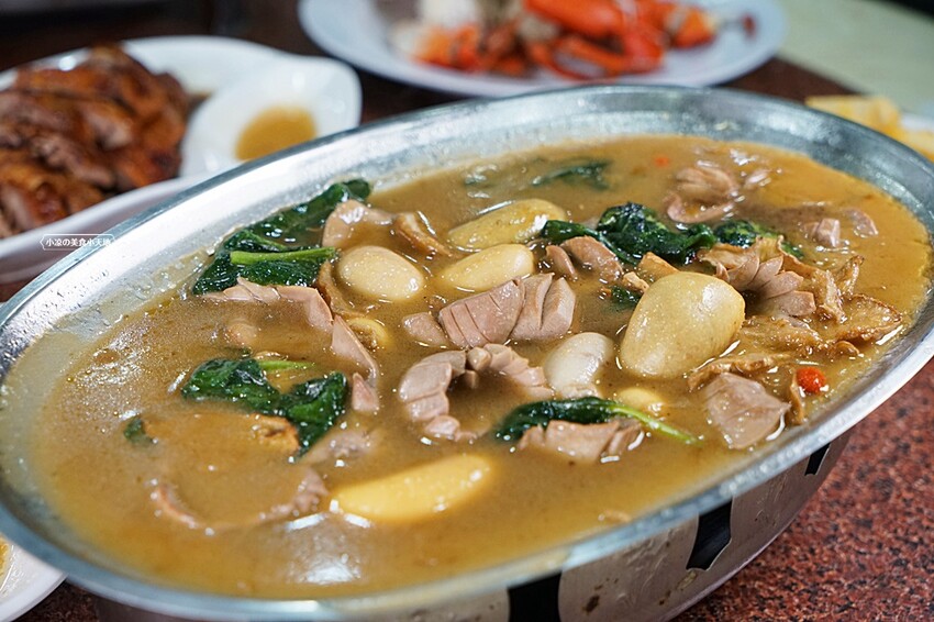 螃蟹控必收！！台中少見365天都有現撈活蟹料理，還有上百道熱炒任你點，聚餐來這準沒錯！！