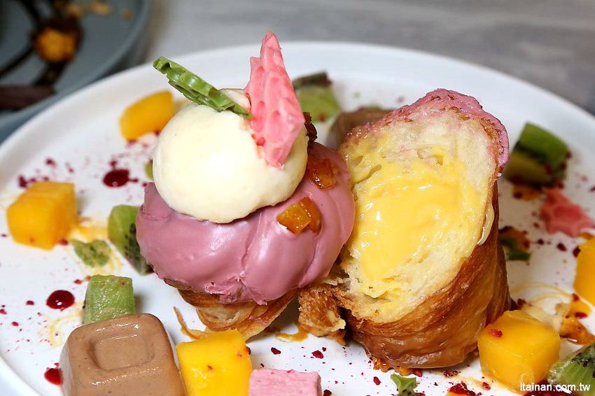 Felicita幸福無限~隱藏版甜點!!嘉義首家創意可頌，讓女孩們失心瘋的夢幻網美系手作可頌來囉! - 台南好Food遊