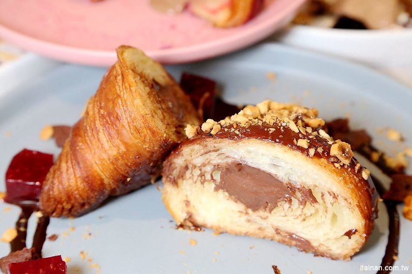 Felicita幸福無限~隱藏版甜點!!嘉義首家創意可頌，讓女孩們失心瘋的夢幻網美系手作可頌來囉! - 台南好Food遊