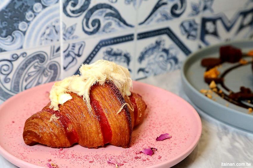 Felicita幸福無限~隱藏版甜點!!嘉義首家創意可頌，讓女孩們失心瘋的夢幻網美系手作可頌來囉! - 台南好Food遊