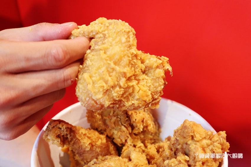 新竹下午茶外送推薦嵐町雞排!比臉還要大的爆汁厚切雞排,巨無霸酥炸深海魷魚