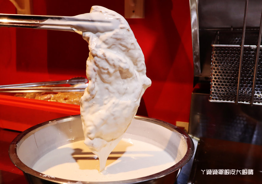 新竹下午茶外送推薦嵐町雞排！比臉還要大的爆汁厚切雞排，巨無霸酥炸深海魷魚