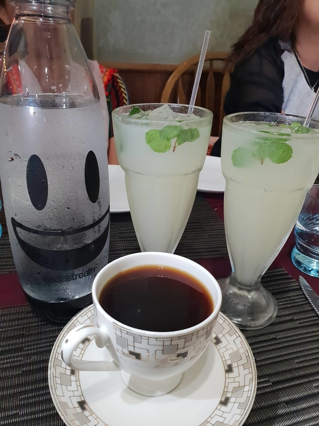 【花蓮.市區】龍私廚義式餐廳寵物友善。推濃情巧克力蝦+馬鈴薯做的麵疙瘩+糖炒杏仁奶油冰霜。超獨特口味