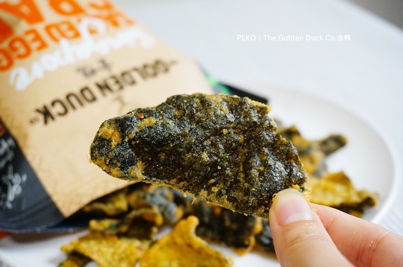 豪享吃金鴨.新加坡必買伴手禮.金鴨.金鴨鹹蛋魚皮.金鴨台灣.金鴨鹹蛋黃洋芋片.金鴨洋芋片.金鴨鹹蛋黃魚皮.鹹蛋黃蟹天婦羅紫菜.辣椒蟹天婦羅紫菜.新加坡零食.