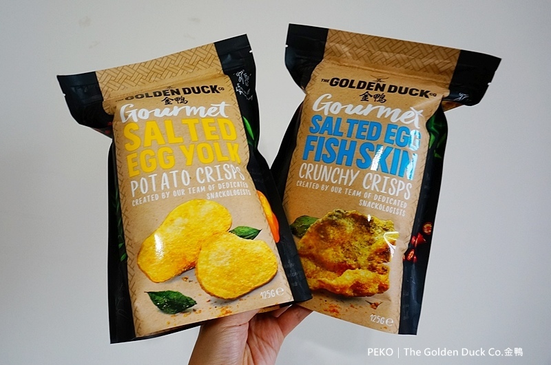 豪享吃金鴨.新加坡必買伴手禮.金鴨.金鴨鹹蛋魚皮.金鴨台灣.金鴨鹹蛋黃洋芋片.金鴨洋芋片.金鴨鹹蛋黃魚皮.鹹蛋黃蟹天婦羅紫菜.辣椒蟹天婦羅紫菜.新加坡零食.