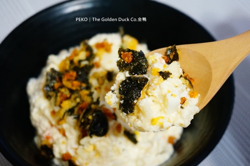 豪享吃金鴨.新加坡必買伴手禮.金鴨.金鴨鹹蛋魚皮.金鴨台灣.金鴨鹹蛋黃洋芋片.金鴨洋芋片.金鴨鹹蛋黃魚皮.鹹蛋黃蟹天婦羅紫菜.辣椒蟹天婦羅紫菜.新加坡零食.