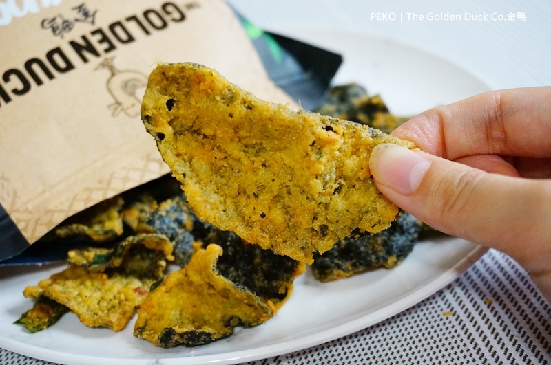 豪享吃金鴨.新加坡必買伴手禮.金鴨.金鴨鹹蛋魚皮.金鴨台灣.金鴨鹹蛋黃洋芋片.金鴨洋芋片.金鴨鹹蛋黃魚皮.鹹蛋黃蟹天婦羅紫菜.辣椒蟹天婦羅紫菜.新加坡零食.