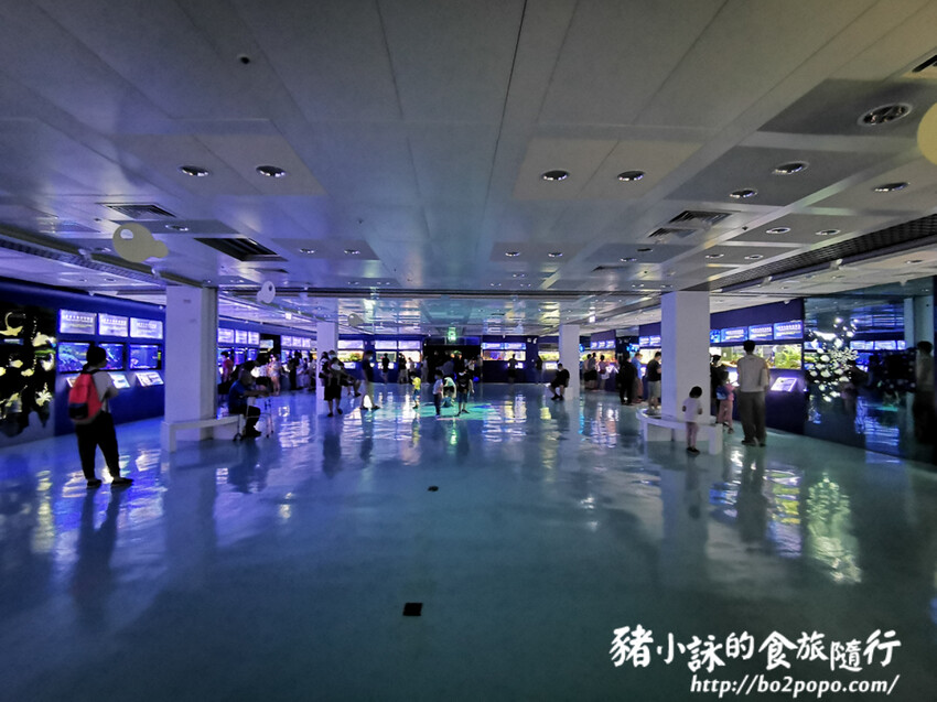 屏東。長治》農業生物科技園區觀賞水族展示廳。觀賞魚集大成