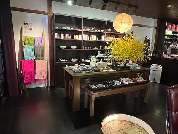 台北迪化街：老台北的同安樂午餐。桃花源緣老式建築屋品茶加點心