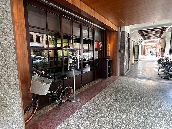 台北迪化街：老台北的同安樂午餐。桃花源緣老式建築屋品茶加點心