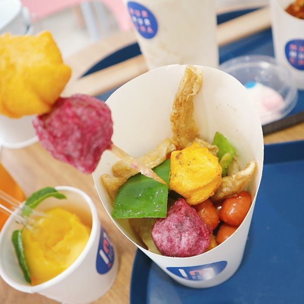 【台中美食】!mㄇㄇ茶MURMURCHA│台中北區 網美餐廳 創新ㄈㄈ包x奶蓋系列特色飲品! 可愛小ㄇ陪你一起吃好料♥