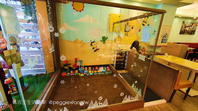 HoMe廚房&親子餐廳:秒變網美城堡風 決明子沙玩到瘋 爸媽安心好放鬆(附菜單)|台北內湖平價親子餐廳
