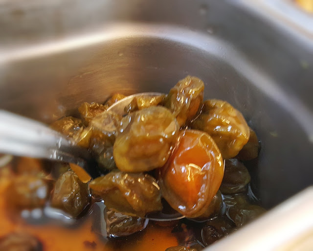 Food|台南永康|芸馨冰棧-琳瑯滿目又特別的剉冰配料,雪蓮子、百合、自製酸梅、鹽滷豆花,夏日消暑最佳選擇