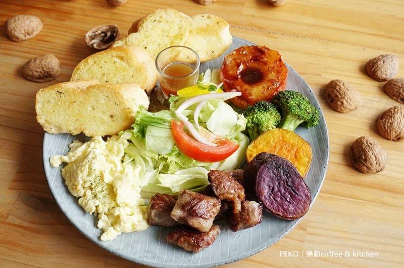 樂廊coffee & kitchen.台中早午餐.華美街美食.華美街早午餐.西區美食.台中美食.樂廊菜單.樂廊早午餐.