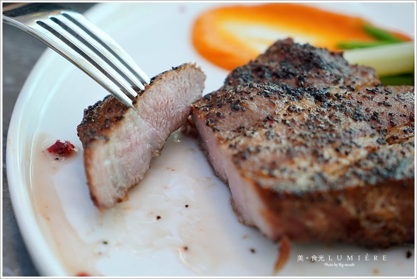 【台南】LUMIÈRE美．食光 餐酒館．最美玻璃屋景觀餐廳!