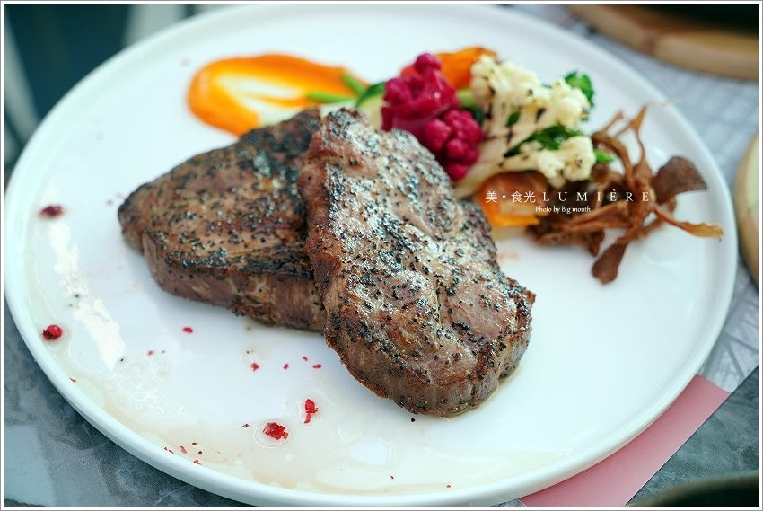 【台南】LUMIÈRE美．食光 餐酒館．最美玻璃屋景觀餐廳!