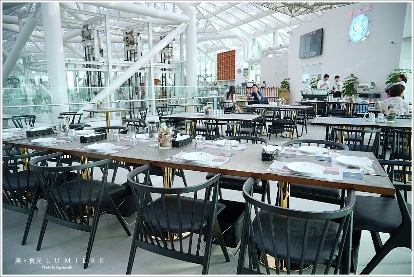 【台南】LUMIÈRE美．食光 餐酒館．最美玻璃屋景觀餐廳!