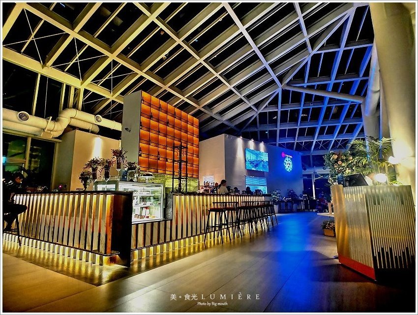 【台南】LUMIÈRE美．食光 餐酒館．最美玻璃屋景觀餐廳!