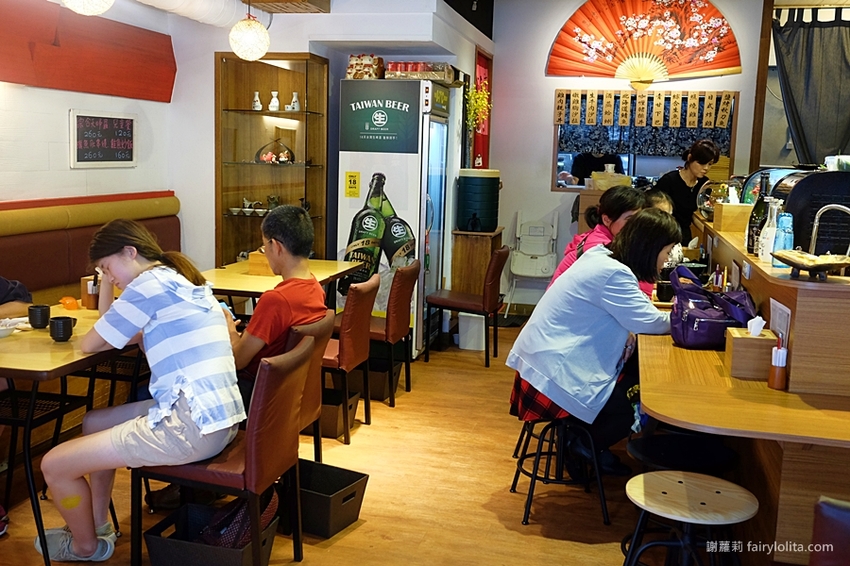 安吉食堂。只要120元,大份量丼飯讓你吃飽飽,爆炸性超高CP值,平價到讓你下巴掉! @蹦啾♥謝蘿莉 La vie heureuse