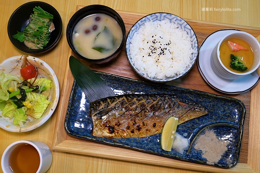 安吉食堂。只要120元,大份量丼飯讓你吃飽飽,爆炸性超高CP值,平價到讓你下巴掉! @蹦啾♥謝蘿莉 La vie heureuse