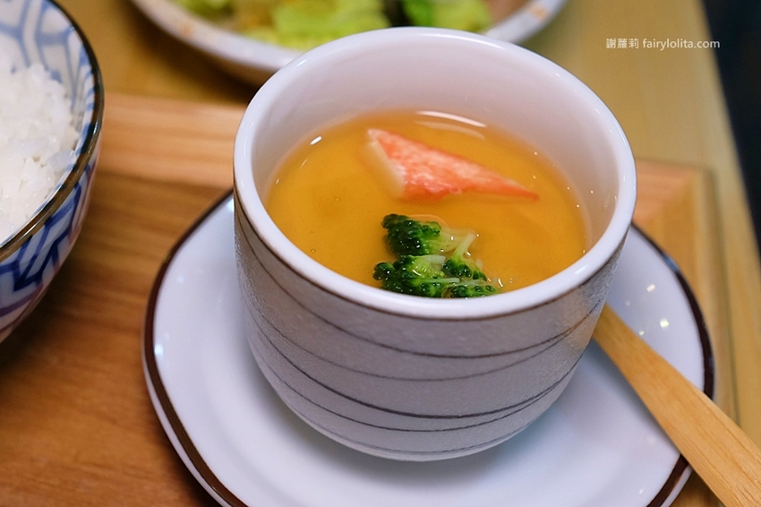 安吉食堂。只要120元,大份量丼飯讓你吃飽飽,爆炸性超高CP值,平價到讓你下巴掉! @蹦啾♥謝蘿莉 La vie heureuse