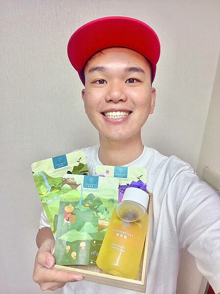 (團購美食)講果語~清爽翡翠香檸綠、冷泡黑烏龍茶、小農綜合水