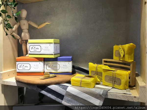 推薦使用在地台灣好茶和新鮮現榨鮮果的禮采芙 北醫飲料 新店開幕