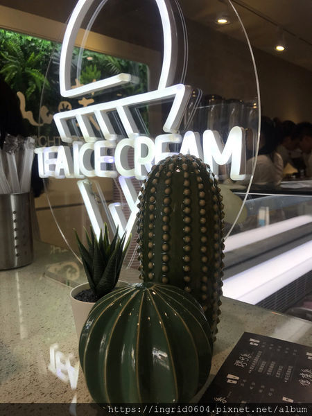 推薦使用在地台灣好茶和新鮮現榨鮮果的禮采芙 北醫飲料 新店開幕