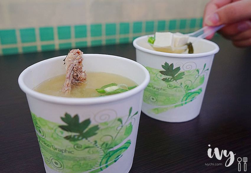 後廚手作餐盒|台中西區精緻平價便當，人氣雙拼厚片醃製梅花豬和新鮮鯖魚，一定要配超脆辣的菜脯，下飯又飽足！