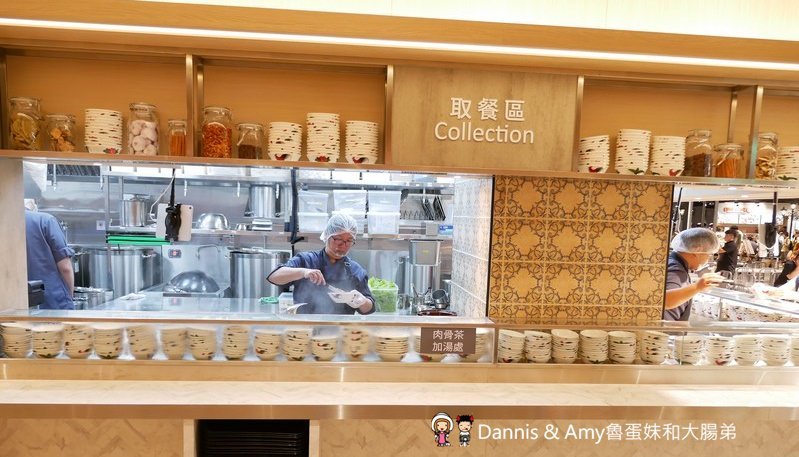 《新竹巨城新加坡美食》黃亞細肉骨茶新竹巨城店新開幕。不用飛新加坡也吃得到道地肉骨茶。內用免費加湯︱最新菜單用餐方式分享(影片)