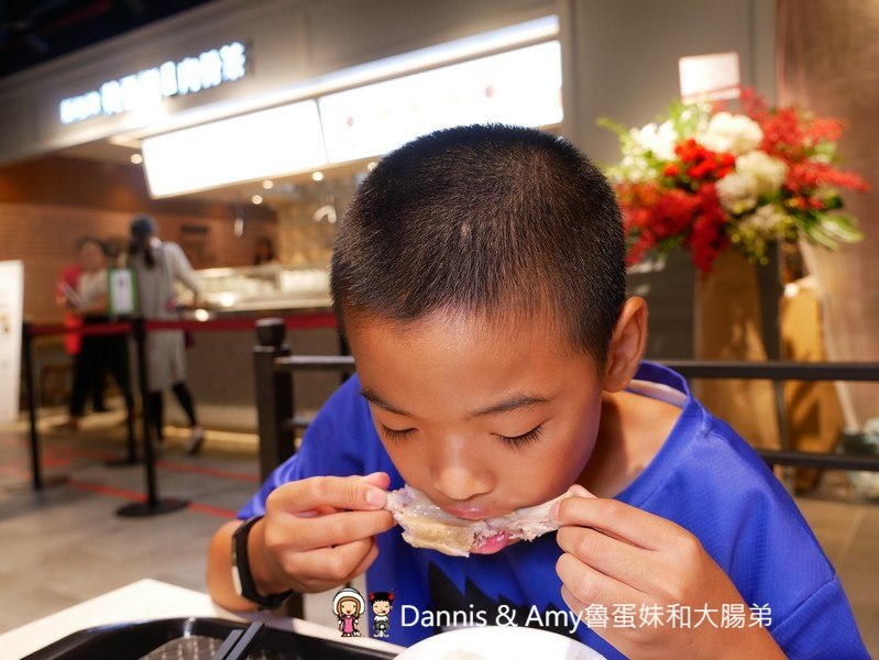 《新竹巨城新加坡美食》黃亞細肉骨茶新竹巨城店新開幕。不用飛新加坡也吃得到道地肉骨茶。內用免費加湯︱最新菜單用餐方式分享(影片)