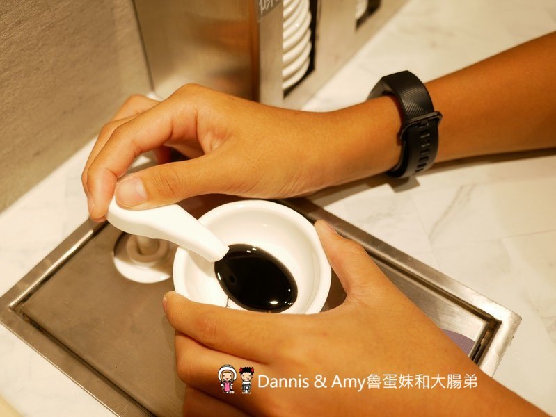 《新竹巨城新加坡美食》黃亞細肉骨茶新竹巨城店新開幕。不用飛新加坡也吃得到道地肉骨茶。內用免費加湯︱最新菜單用餐方式分享(影片)