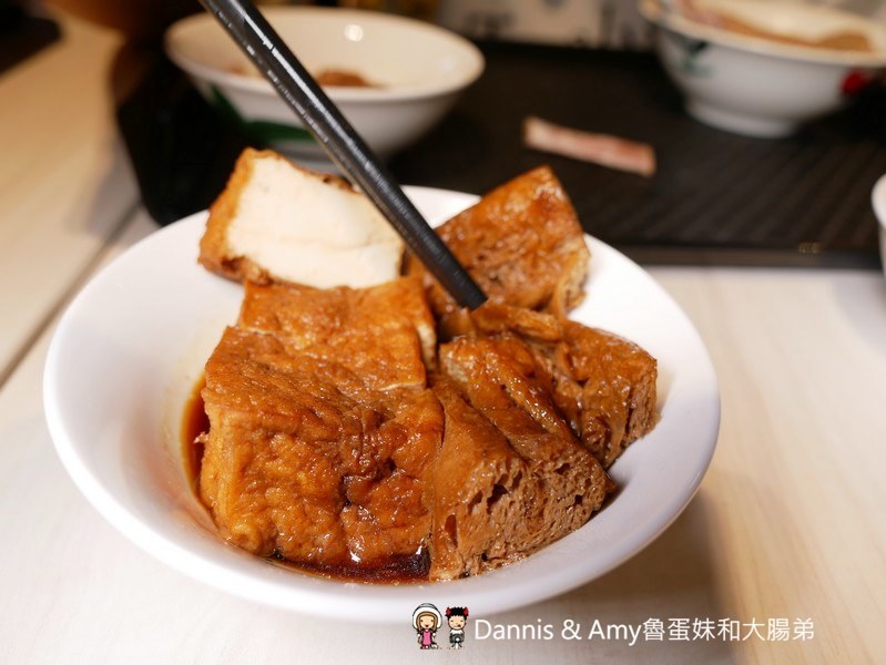 《新竹巨城新加坡美食》黃亞細肉骨茶新竹巨城店新開幕。不用飛新加坡也吃得到道地肉骨茶。內用免費加湯︱最新菜單用餐方式分享(影片)