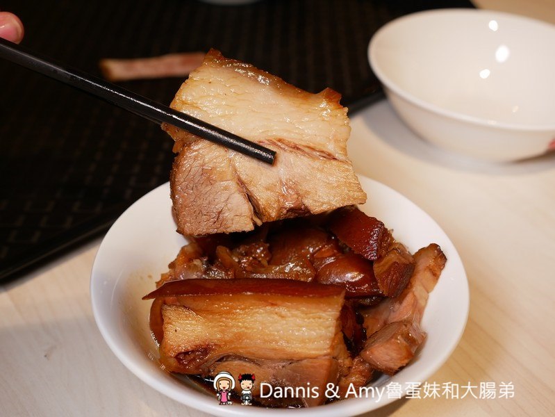 《新竹巨城新加坡美食》黃亞細肉骨茶新竹巨城店新開幕。不用飛新加坡也吃得到道地肉骨茶。內用免費加湯︱最新菜單用餐方式分享（影片）