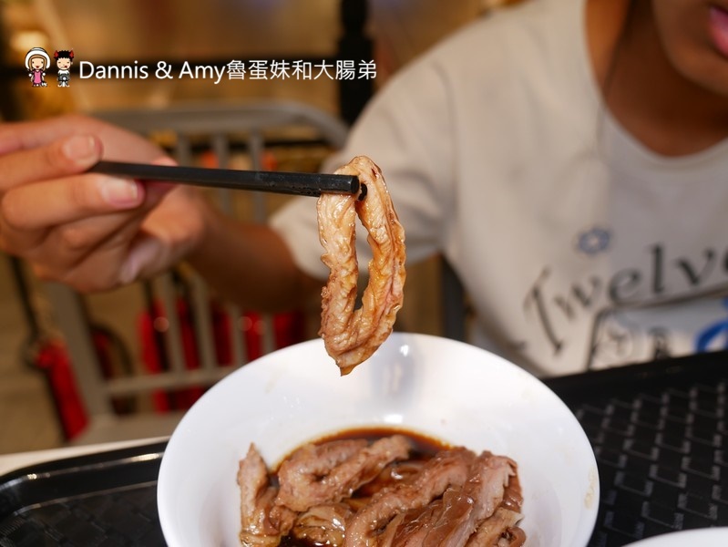 《新竹巨城新加坡美食》黃亞細肉骨茶新竹巨城店新開幕。不用飛新加坡也吃得到道地肉骨茶。內用免費加湯︱最新菜單用餐方式分享(影片)