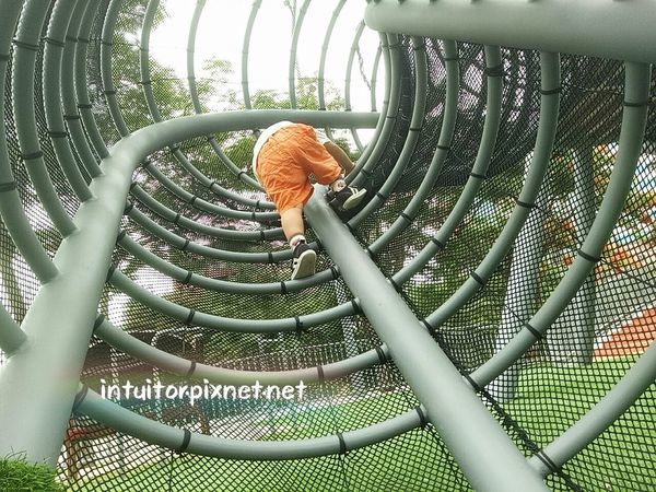 華山大草原遊戲場煙囪遊戲塔3.jpg 華山大草原遊戲場煙囪遊戲塔3.jpg