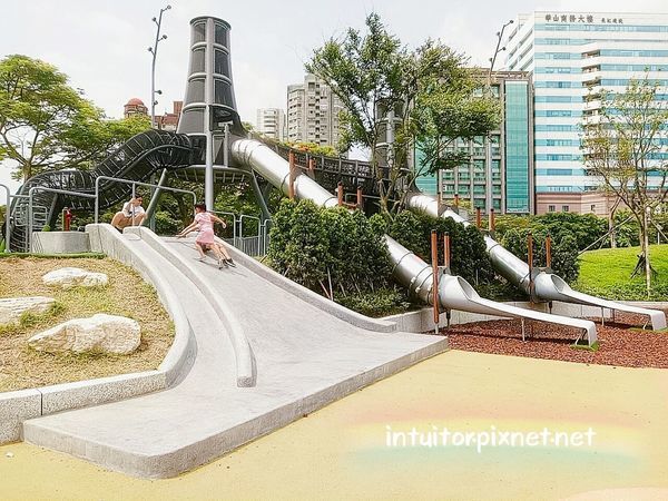 華山大草原遊戲場2.jpg 華山大草原遊戲場2.jpg