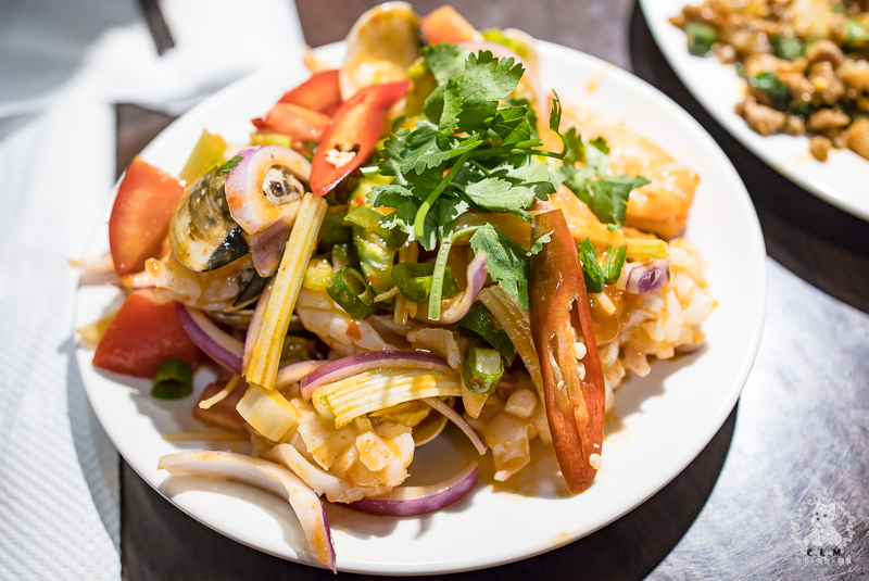 泰獅泰式料理|台北中正北車食記|地表最浮誇的月亮蝦餅厚度,藏身於極度隱密小巷的平價泰式料理,CP超高大推薦 - 卡爾茗 C.L.M.