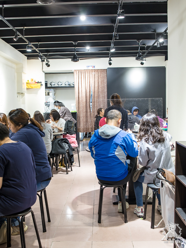 泰獅泰式料理|台北中正北車食記|地表最浮誇的月亮蝦餅厚度,藏身於極度隱密小巷的平價泰式料理,CP超高大推薦 - 卡爾茗 C.L.M.