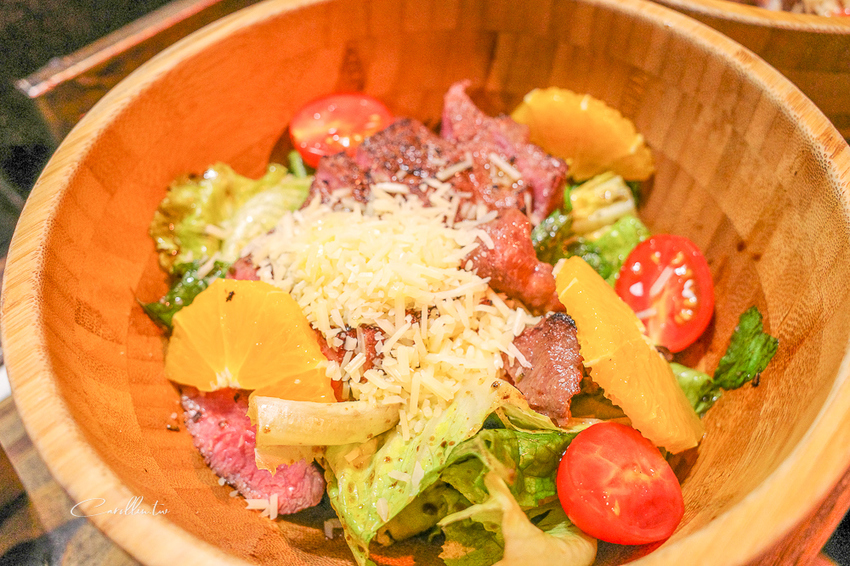 肉Meat - 舒肥牛排丼飯&沙拉 - 卡琳。摸魚兒趣