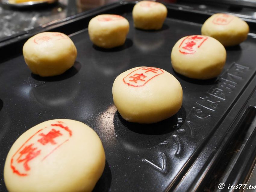 高雄免費景點》百年老品牌新開幕觀光工廠 舊振南漢餅文化館 DIY烘焙、下午茶、美拍一次滿足 - 艾莉絲愛旅行