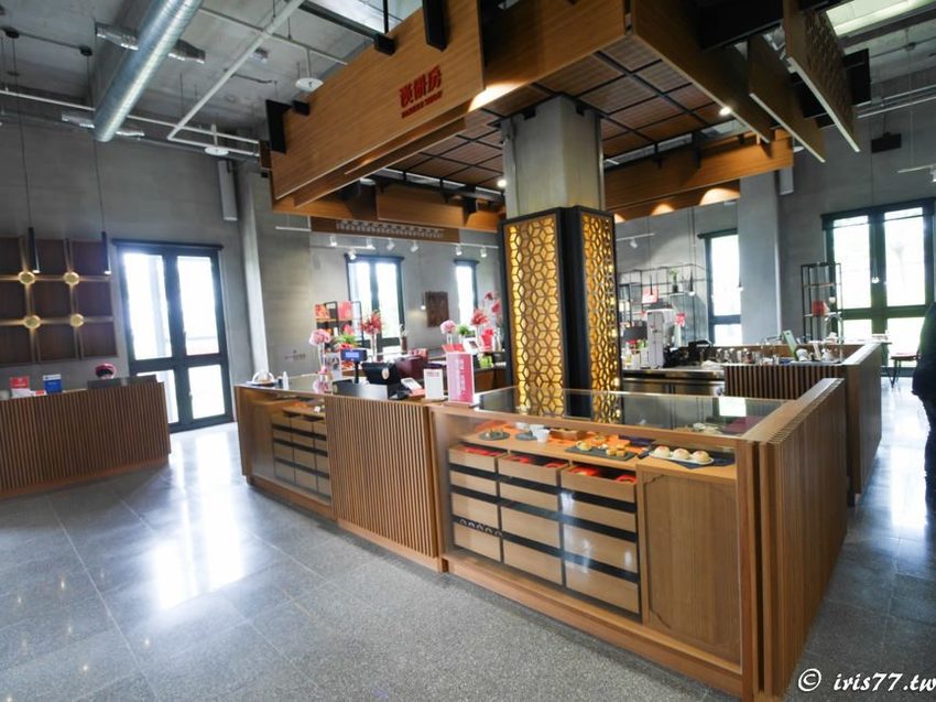 高雄免費景點》百年老品牌新開幕觀光工廠 舊振南漢餅文化館 DIY烘焙、下午茶、美拍一次滿足 - 艾莉絲愛旅行