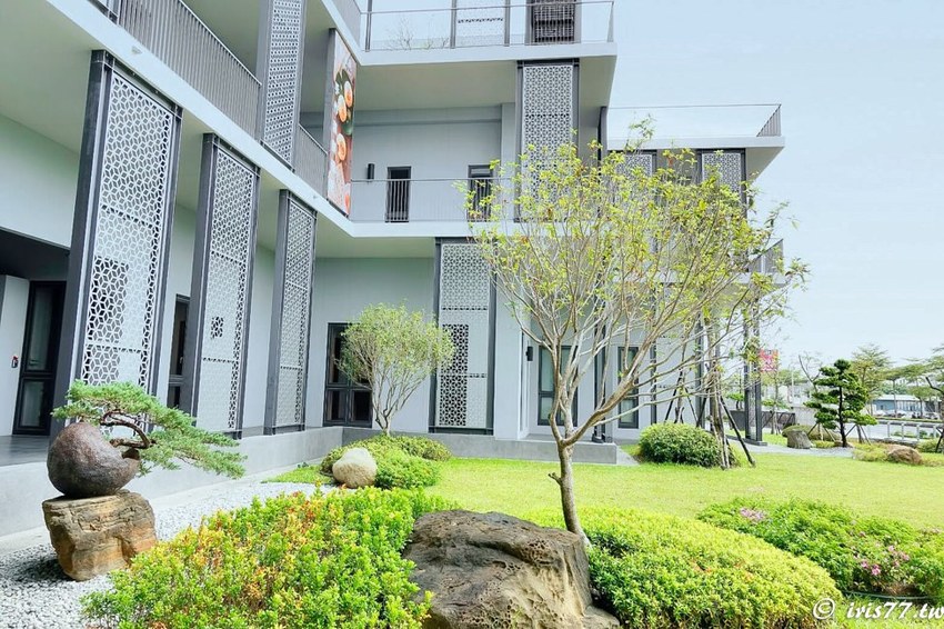 高雄免費景點》百年老品牌新開幕觀光工廠 舊振南漢餅文化館 DIY烘焙、下午茶、美拍一次滿足 - 艾莉絲愛旅行