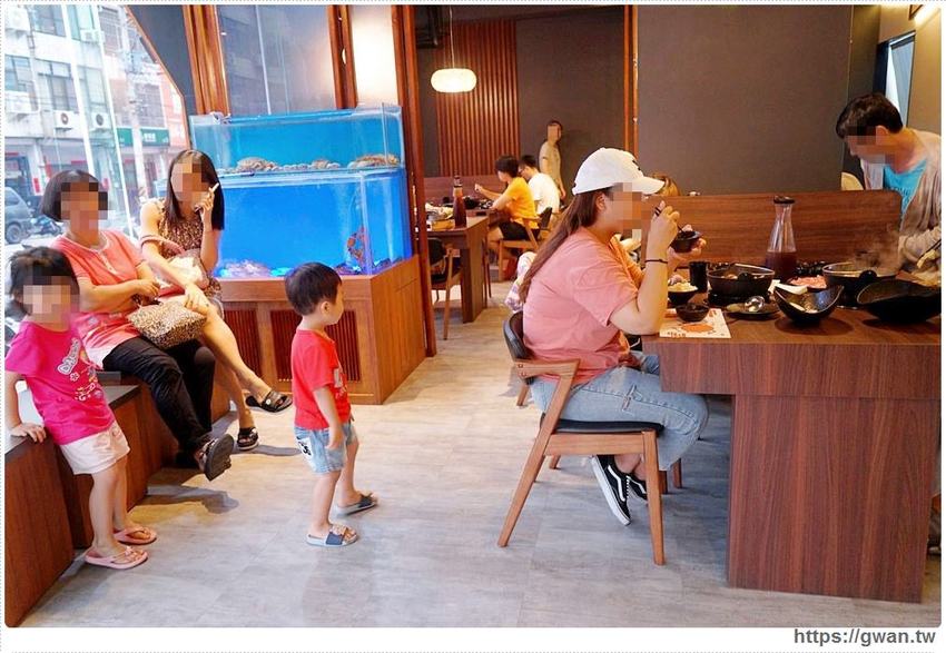 沙鹿新開火鍋店,火鍋套餐最低不用300元還可以免費停車!也有現撈海鮮和日本和牛喔~